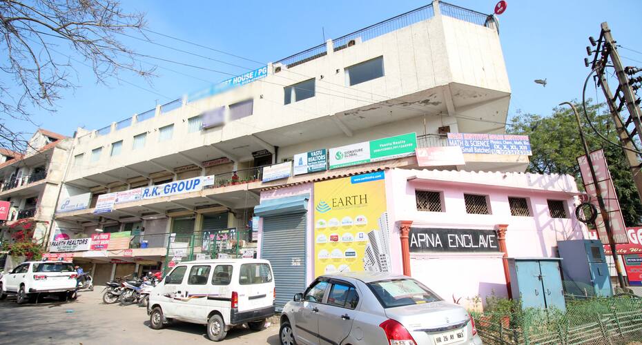 TG Stays Apna Enclave, Gurgaon 1